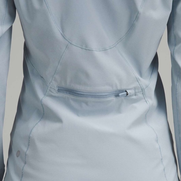 Lululemon Mist Over Windbreaker Size 4 in Concrete Blue - Picture 10 of 15